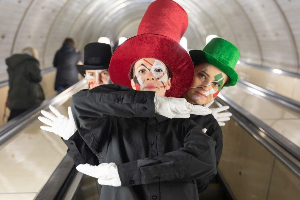 Сотрудники Бахрушинского музея провели арт-флешмоб в метро